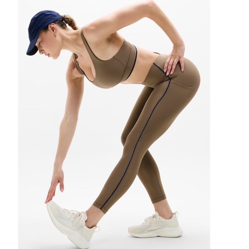 Athleta Interval Stash‎ Tipped Lasercut 7/8 Tights Brown Leggings with Pockets M
